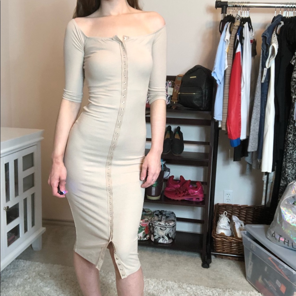 Fashion Nova Dress Nude - Picture 2 of 8